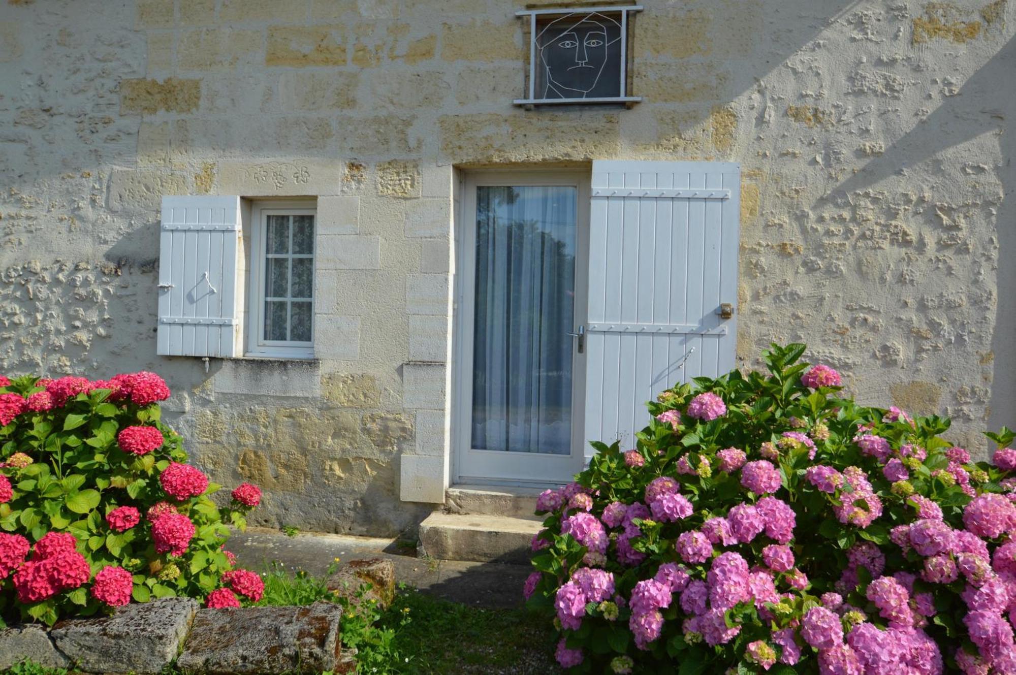 Cinegite Du Jardin Aux Etoiles - Proche De Saint Emilion Esterno foto